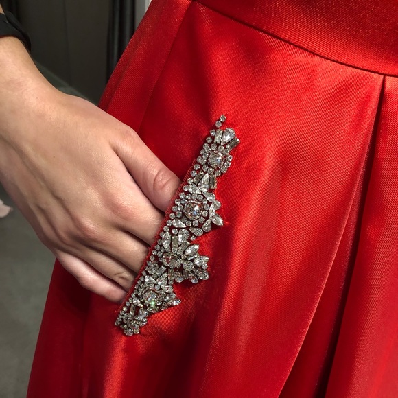 Prom dress - Picture 3 of 5